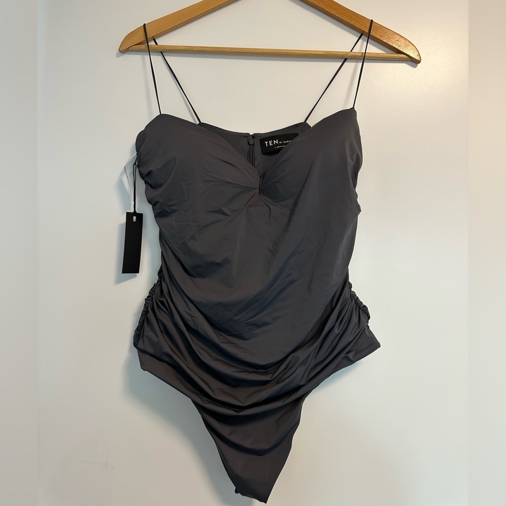 NWT ARITZIA BODYSUIT - Ten by Babaton Fusion Bodysuit in Elegant Charcoal